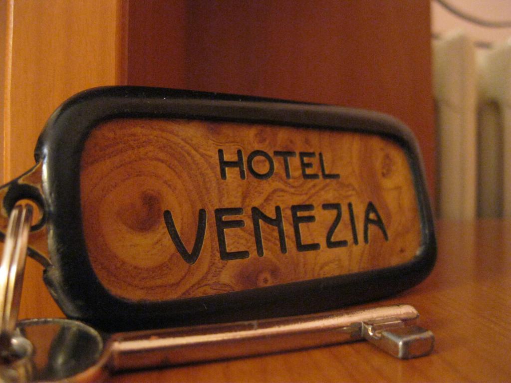 Hotel Venezia Монтекатини-Терме Экстерьер фото