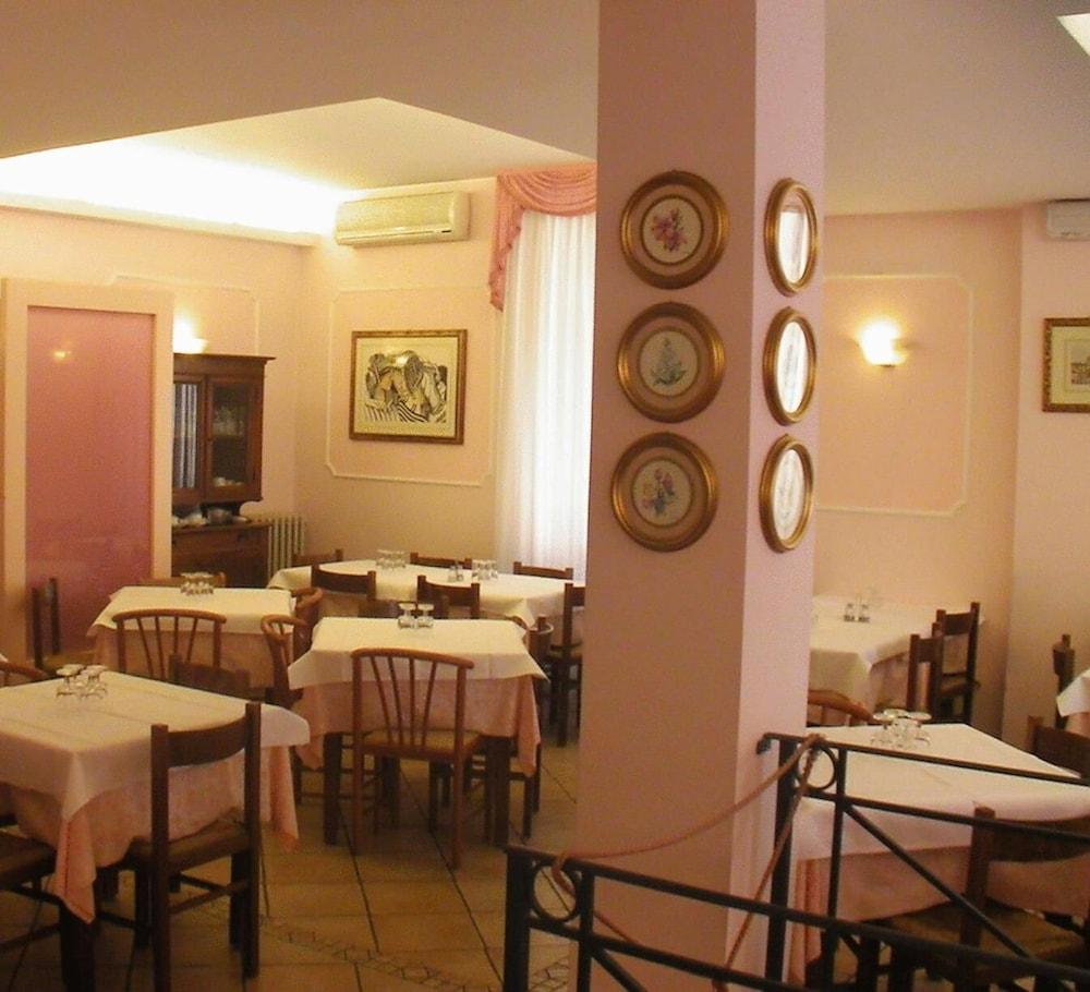 Hotel Venezia Монтекатини-Терме Экстерьер фото