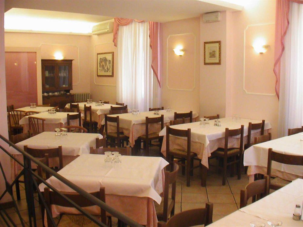 Hotel Venezia Монтекатини-Терме Экстерьер фото