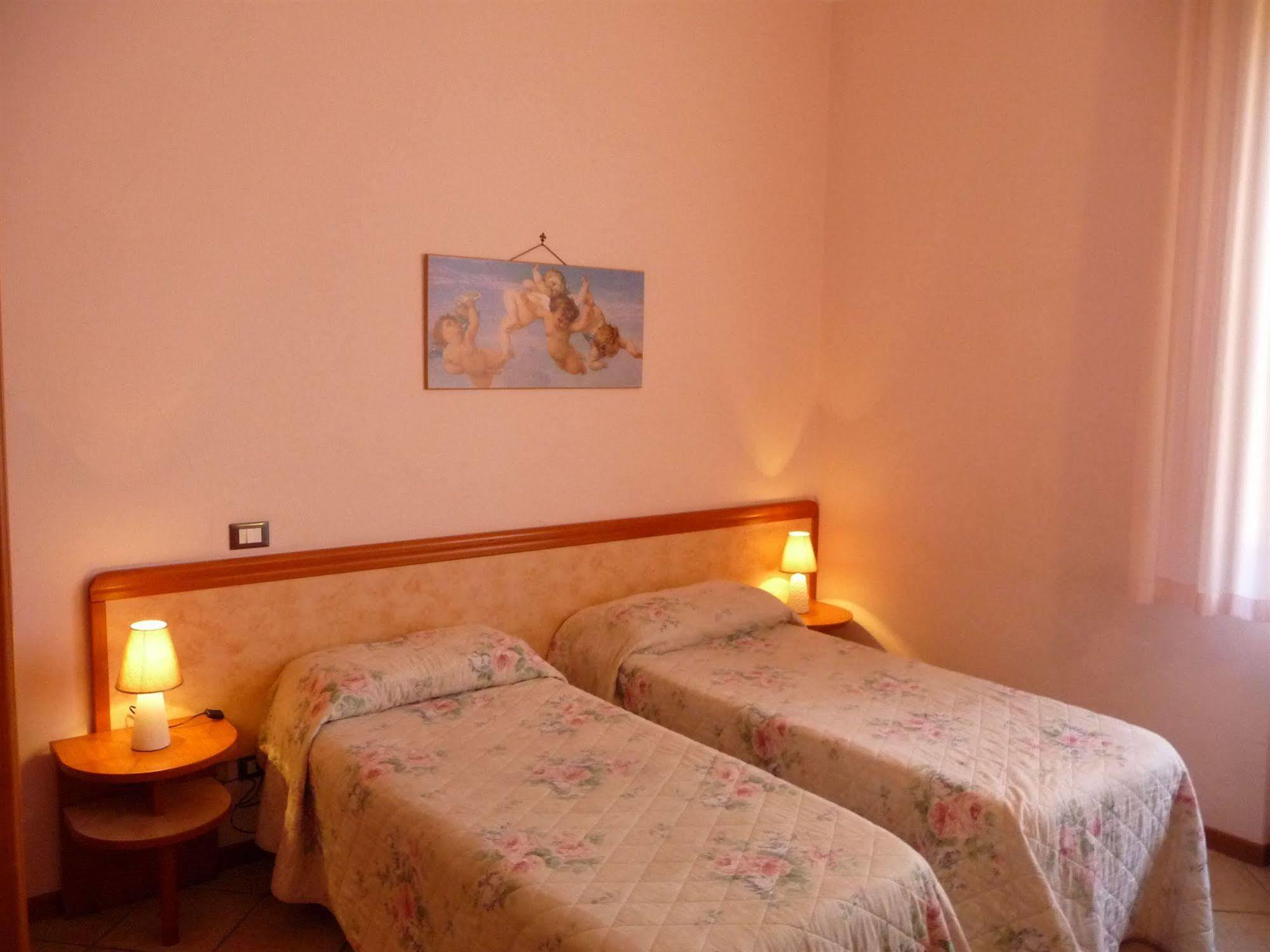 Hotel Venezia Монтекатини-Терме Экстерьер фото