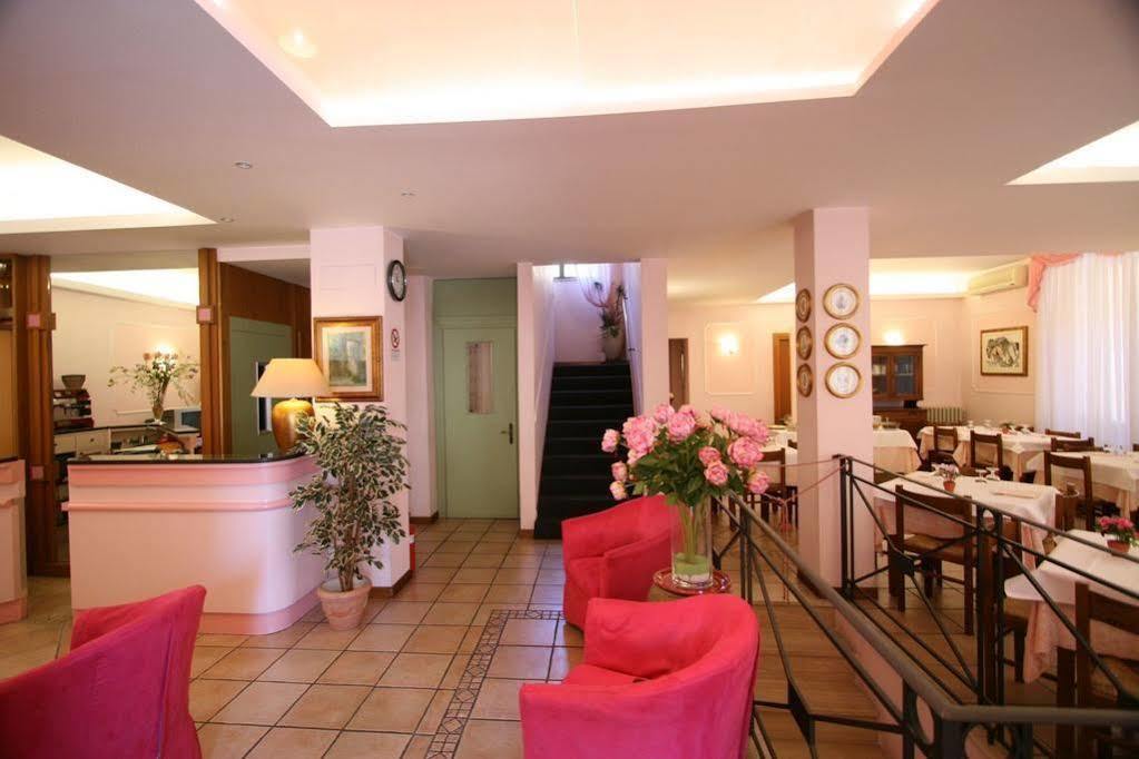 Hotel Venezia Монтекатини-Терме Экстерьер фото